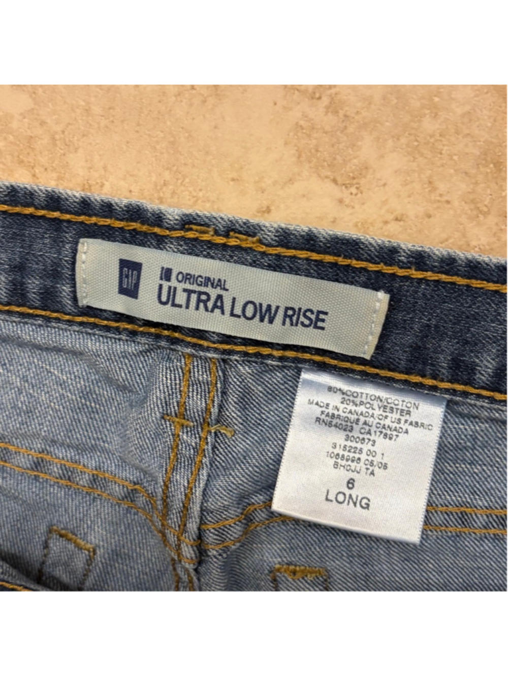 Ultra Low Rise Bootcut Flared y2k gap jeans size 6 long - Picture 3 of 5